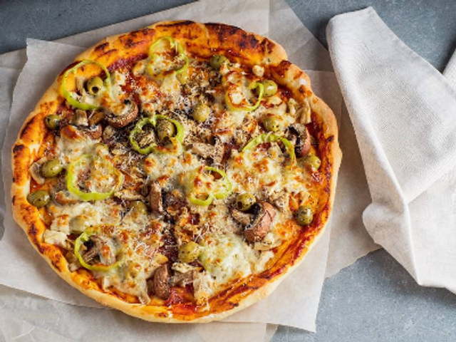 Marinated Mushroom Oriental Pizza