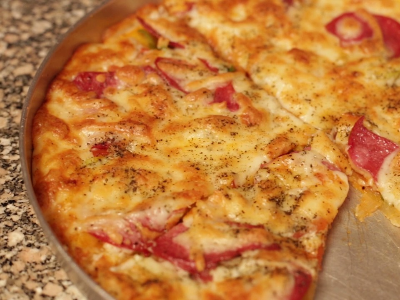 Salami Oriental Pizza
