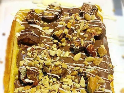 Snickers Waffle