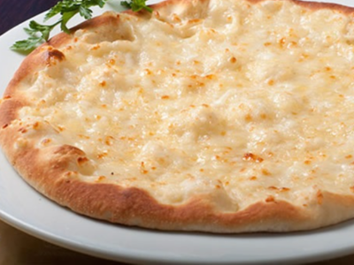 Cheddar Cheese And Mozzarella Cheese Manoucheh