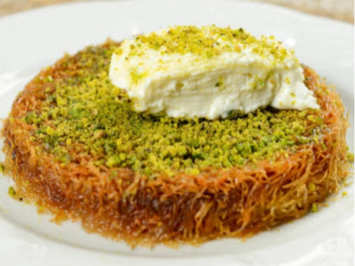 Konafa With Qeshta