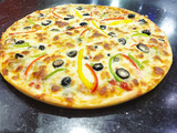Tuna Chunks Italian Pizza