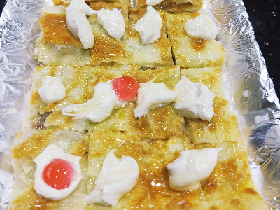 Qeshta With Honey Pie