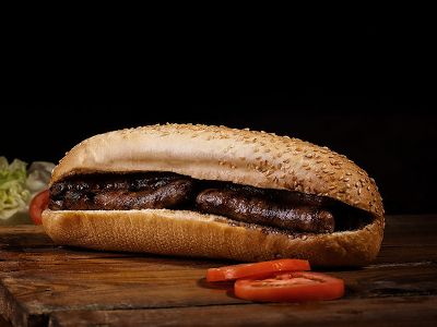 Grilled Oriental sausage sandwich