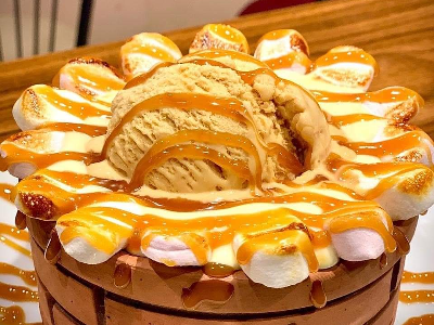 Nutella Chocolate With Marshmallow And Ice Cream Casserole