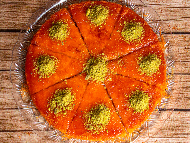 Stuffed Charcoal Konafa With Qeshta And Sherbet