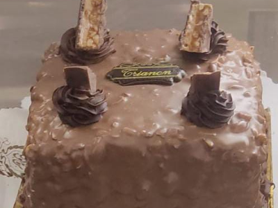 Snickers Chocolate Mini Cake