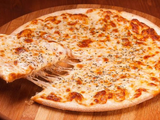 Quattro Formaggi Pizza