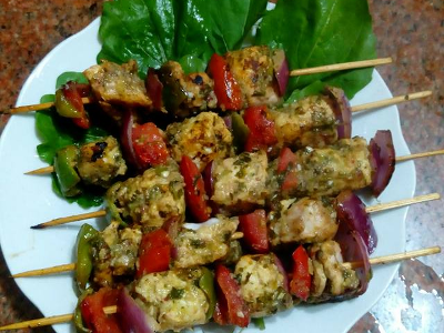 shish tawook sandwich