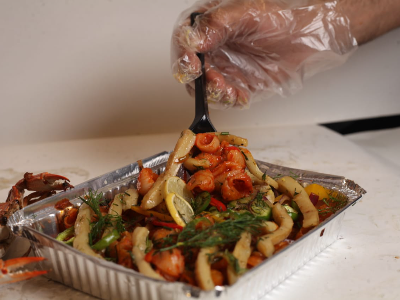 Konbelet Phosphore Red Sauce Pasta