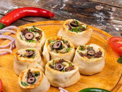 Tuna Pizza Roll
