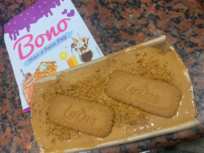 Despacito Cake With Cream Lotus