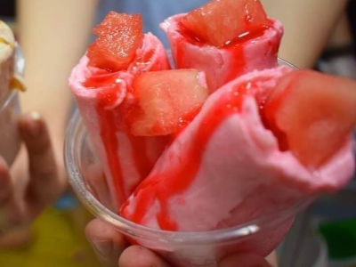 Mix Fruit Roll Ice Cream