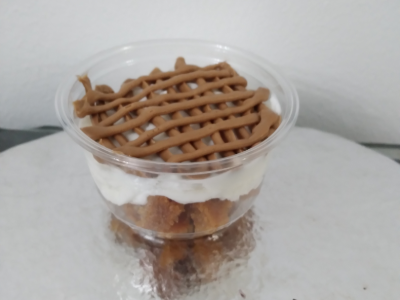 Cup Basbousa With Louts