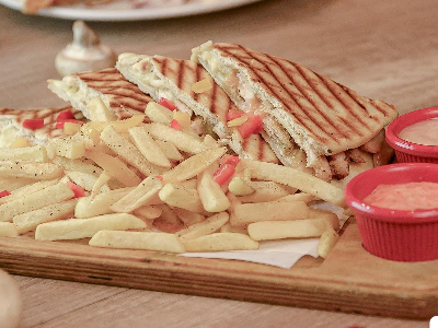 Chicken And Oriental Sausage Quesadilla