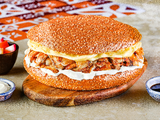 Maria Fakhr Fakhr Alsham With Cheese And Sauce