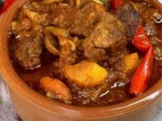Beef With Onion Casserole