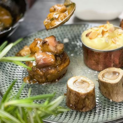 Beef Fillet With Bone Marrow Sauce Platter
