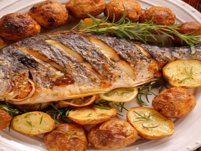 Seafood Fried Meal With Seafood Soup