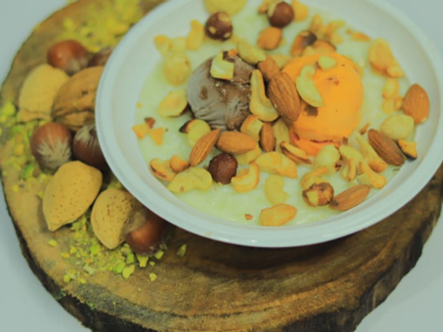 Rice Pudding With Nuts