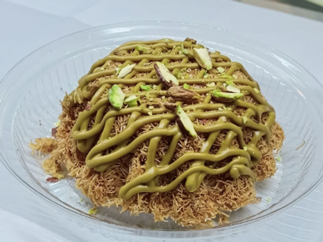 Molten Konafa Pistachio