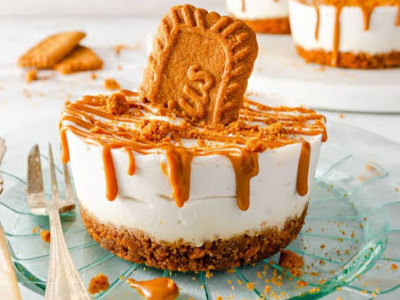Konafa Lotus With Cream Jar