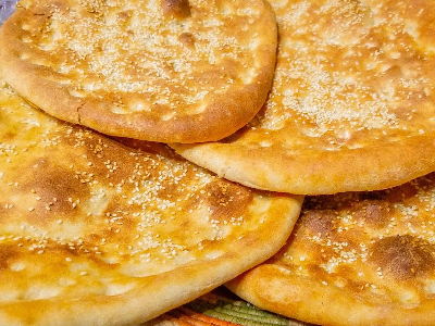 Tamis Bread With Mozzarella Cheese