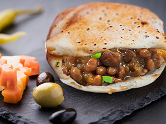 Foul With Olive Oil Sandwich