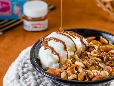 Rice With Ie Cream And Nuts And Nutella