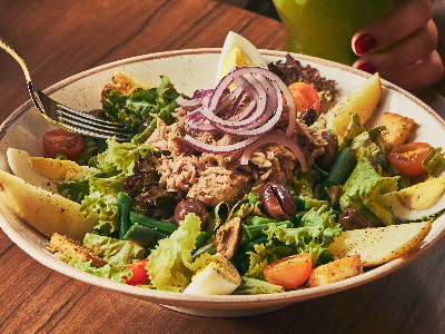 Traditional Nicoise Salad