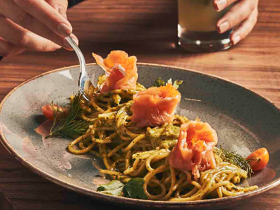 Spaghetti Pesto Salmon