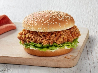 Crispy Chicken Sandwich With Ketchup And Mayonnaise