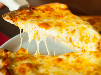 Medium Pizza Quattro Formaggi