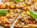Large Tuna Pizza