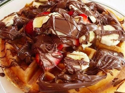 Nutella Chocolate With Fruits Waffle