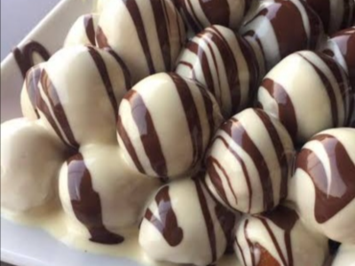 Zalabia With Mix White Chocolate And Dark Chocolate