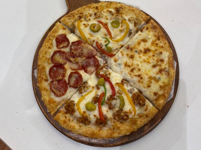 Four Seasons Pizza