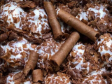 Plain Zalabia With White Chocolate And Dark Chocolate Flutes