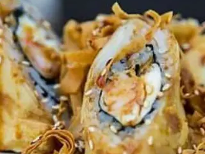 Crunchy Salmon Fried Roll 4 Pieces