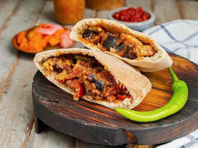 Mesak'aa With Minced Meat Sandwich