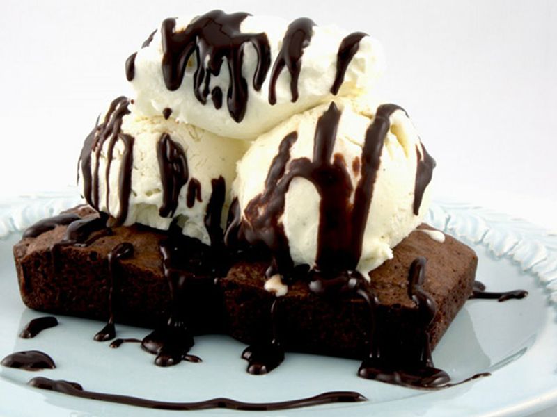 Brownies With Ice Cream