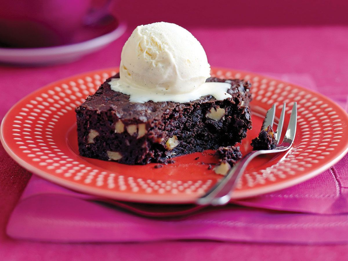 Brownies with ice cream