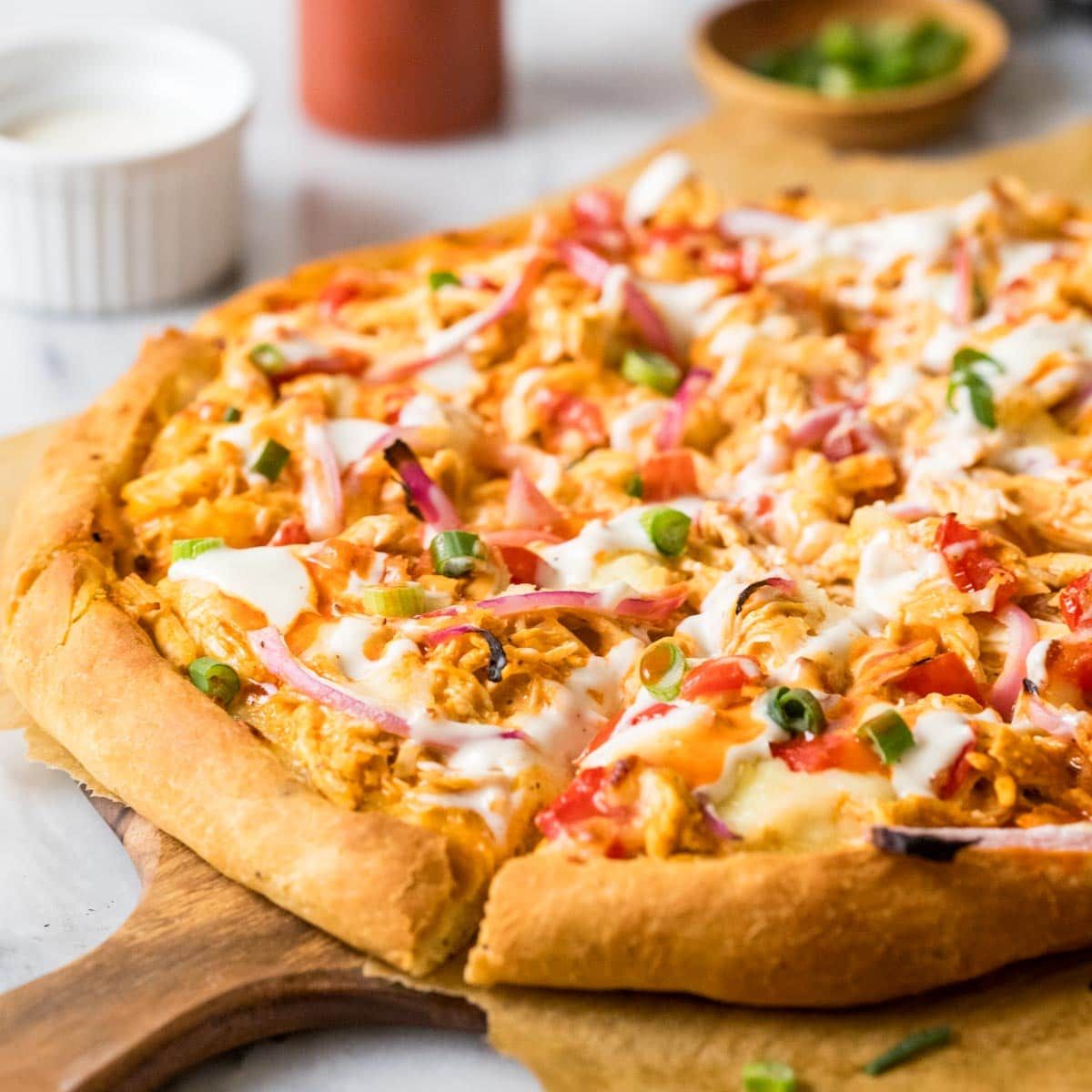 Mix Cheese With Chicken Zinger Pizza