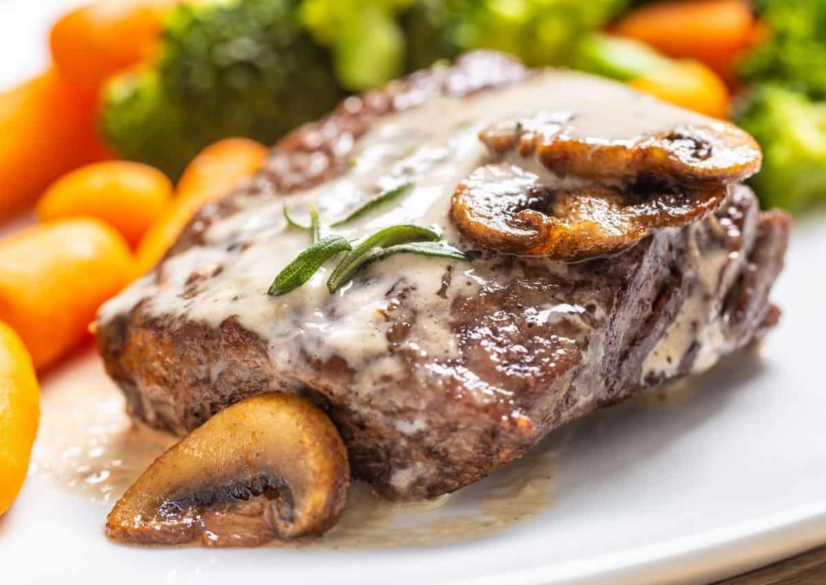 Grilled Beef Fillet Lemon Mushroom Sauce