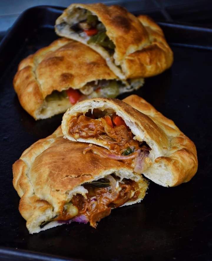 Mix Chicken Calzone
