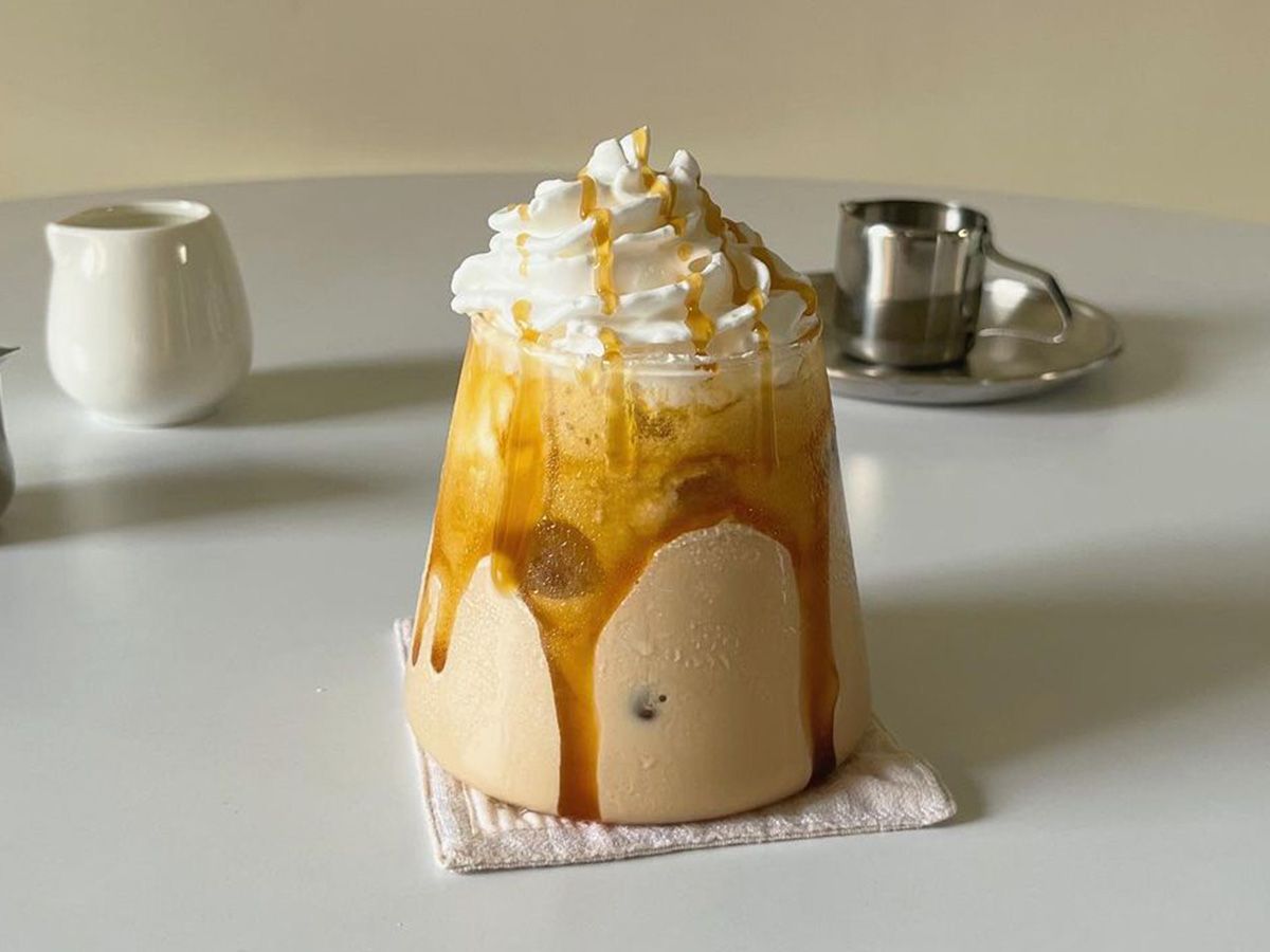 Caramel shaken affogato