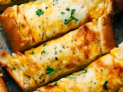 Garlic Bread With Cheese