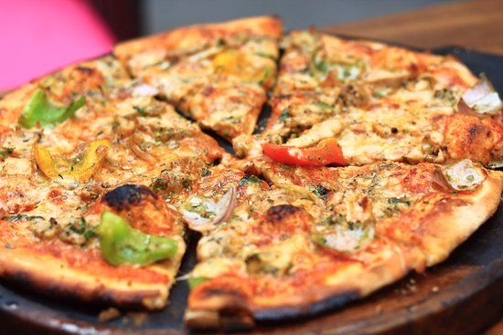 Large Shish Tawook Pizza