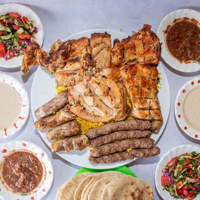 Kilo kofta with 1/2 chicken and 1/2 tarb Meal