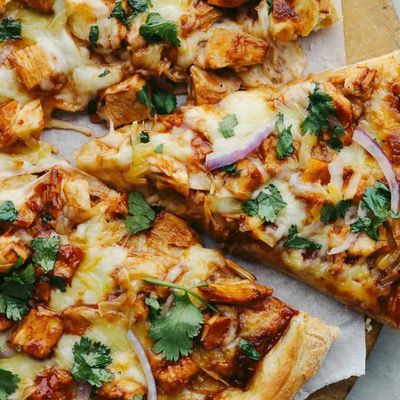 BBQ chicken pizza